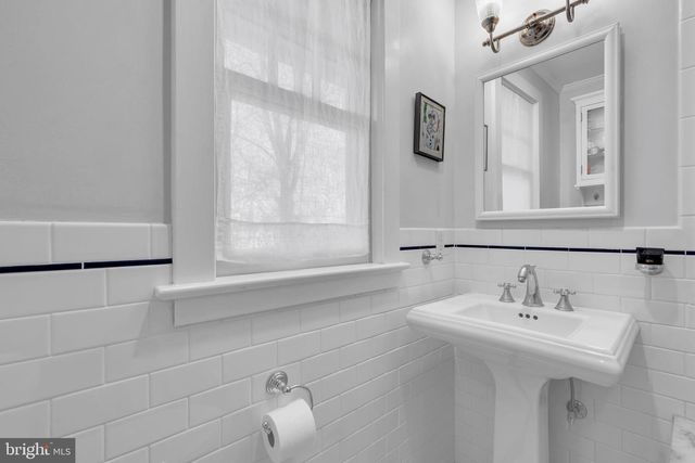 33 JEFFERSON RD, Princeton, NJ 08540