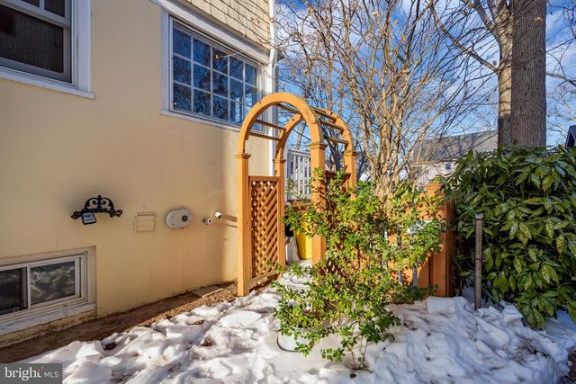 33 JEFFERSON RD, Princeton, NJ 08540