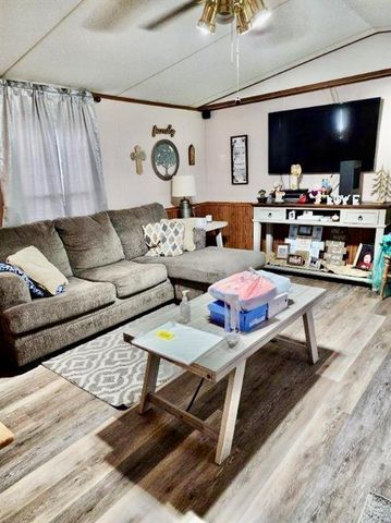 310 CLEMEN LUNEAU Road, Marksville, LA 71351