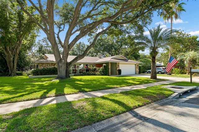 515 SANDY HOOK ROAD, Palm Harbor, FL 34683