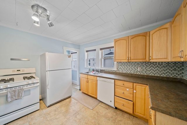 84 Alstead Street, Quincy, MA 02171