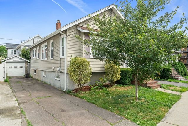 84 Alstead Street, Quincy, MA 02171