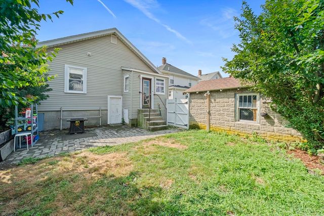 84 Alstead Street, Quincy, MA 02171