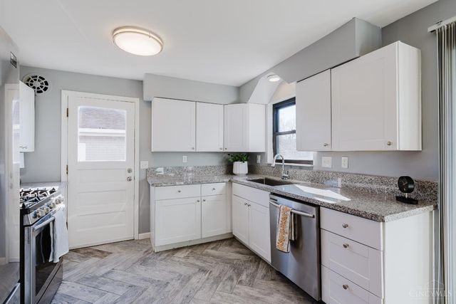 1429 Covedale Avenue, Cincinnati, OH 45238