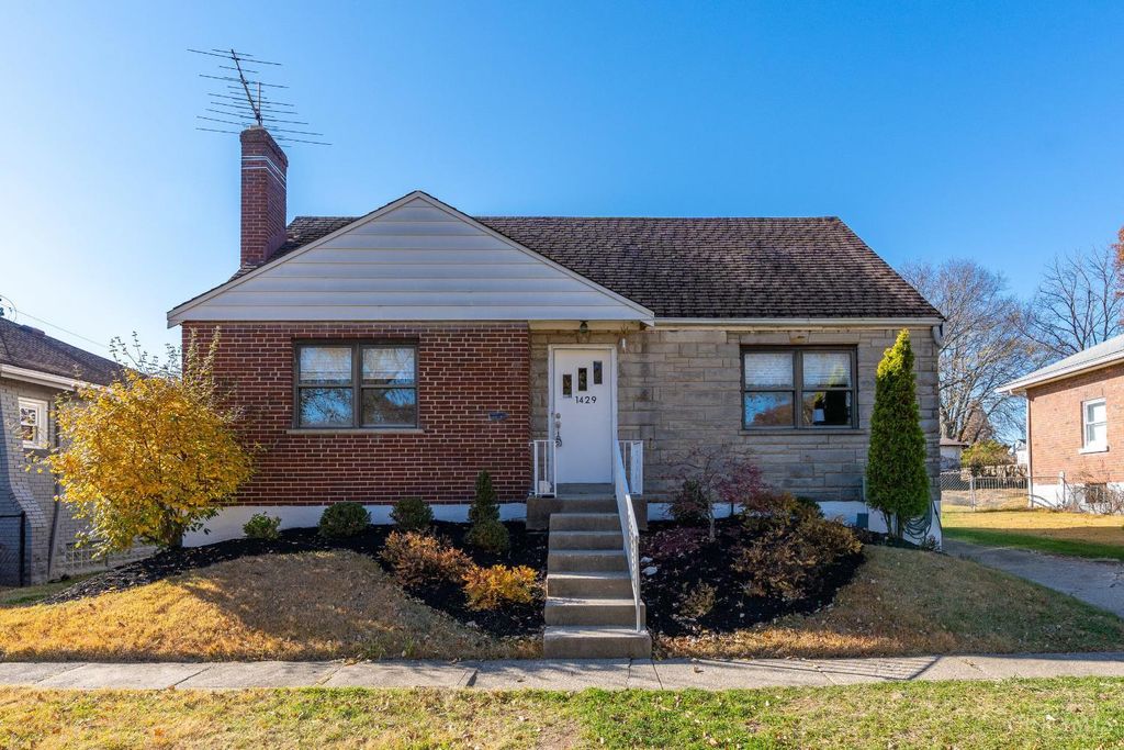 1429 Covedale Avenue, Cincinnati, OH 45238