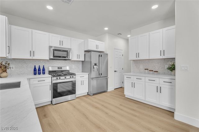 11768 San Rossore Court, Las Vegas, NV 89183