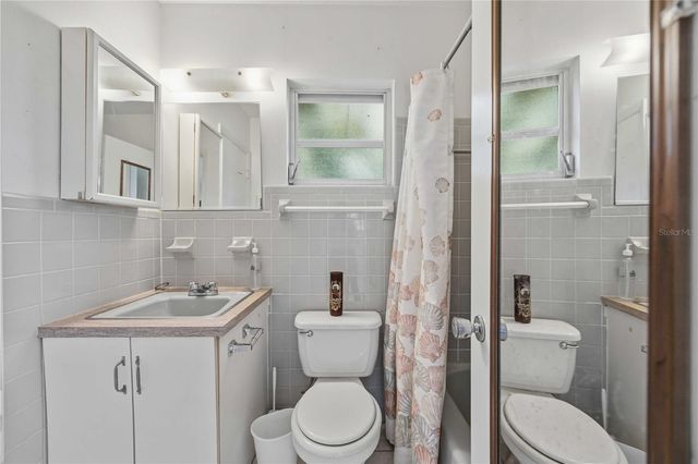 309 BASE AVENUE E, Venice, FL 34285