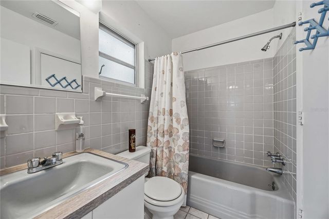 309 BASE AVENUE E, Venice, FL 34285