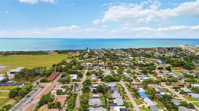 309 BASE AVENUE E, Venice, FL 34285