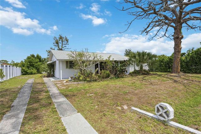 309 BASE AVENUE E, Venice, FL 34285