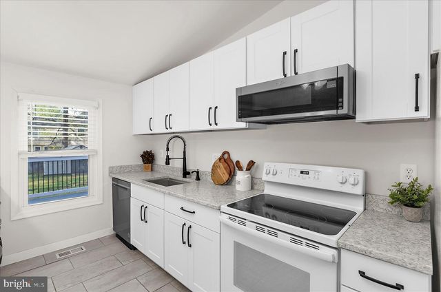 307 RIVERDALE RD, Severna Park, MD 21146