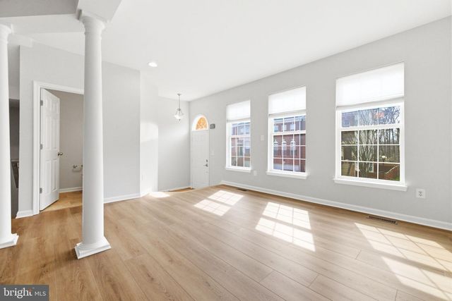 8553 WYNGATE MANOR CT, Alexandria, VA 22309