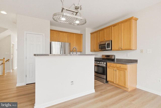 8553 WYNGATE MANOR CT, Alexandria, VA 22309