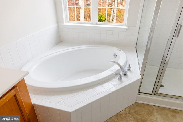 8553 WYNGATE MANOR CT, Alexandria, VA 22309