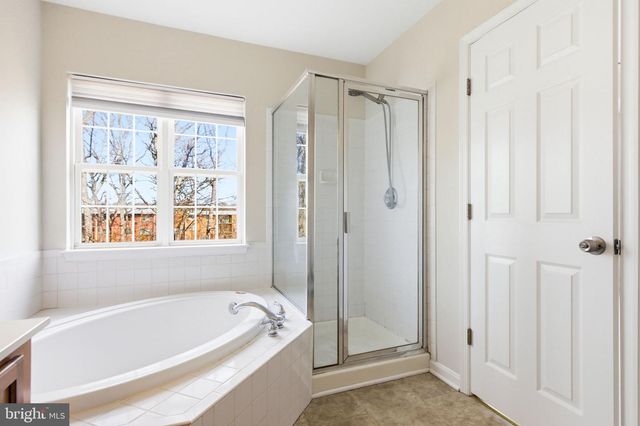 8553 WYNGATE MANOR CT, Alexandria, VA 22309