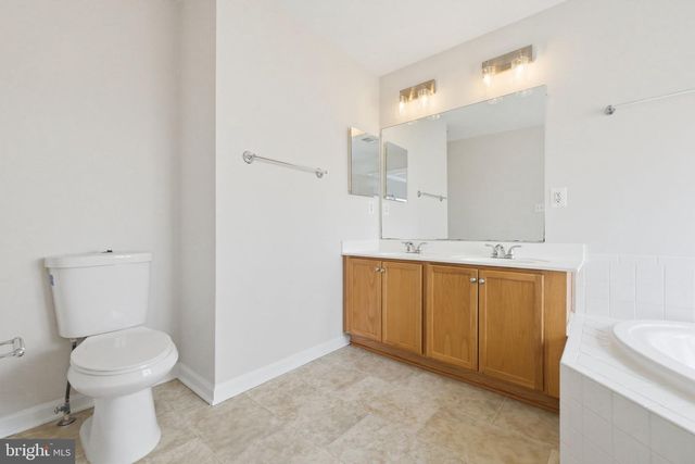 8553 WYNGATE MANOR CT, Alexandria, VA 22309