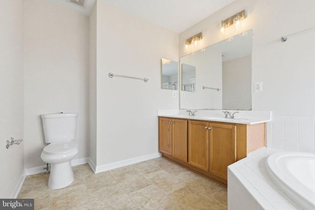 8553 WYNGATE MANOR CT, Alexandria, VA 22309