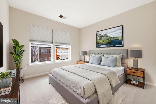 8553 WYNGATE MANOR CT, Alexandria, VA 22309