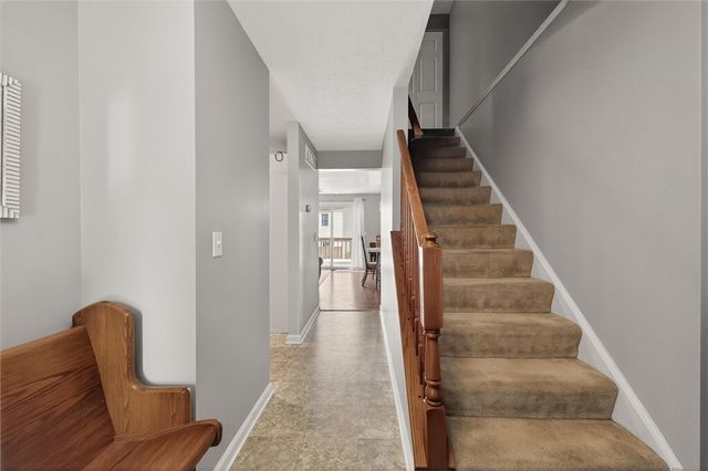 61 Camberley Place, Penfield, NY 14526