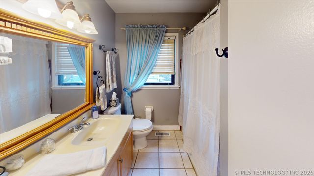 42 E 51st Place, Tulsa, OK 74105