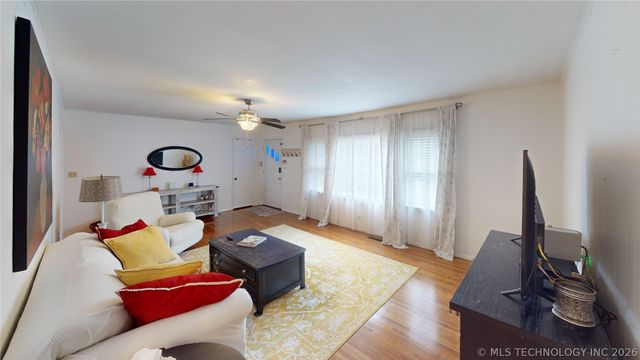 42 E 51st Place, Tulsa, OK 74105