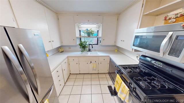 42 E 51st Place, Tulsa, OK 74105