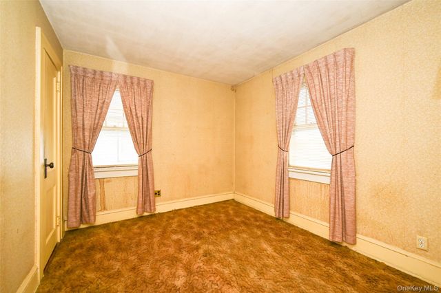 8994 215th Place, Queens Village, NY 11427