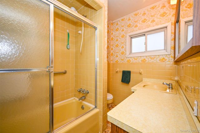 8994 215th Place, Queens Village, NY 11427