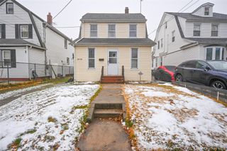 8994 215th Place, Queens Village, NY 11427