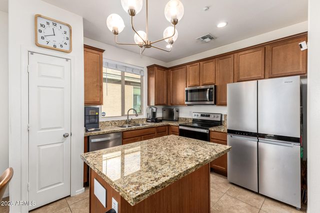 8867 W HOLLYWOOD Avenue, Peoria, AZ 85345