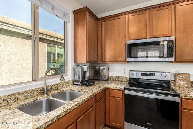 8867 W HOLLYWOOD Avenue, Peoria, AZ 85345