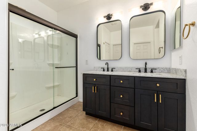 8867 W HOLLYWOOD Avenue, Peoria, AZ 85345