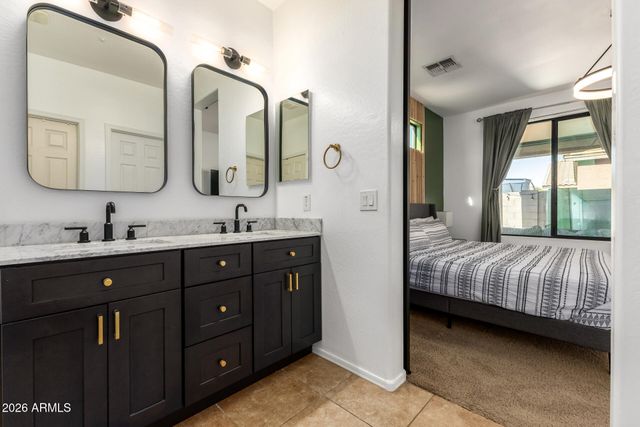 8867 W HOLLYWOOD Avenue, Peoria, AZ 85345