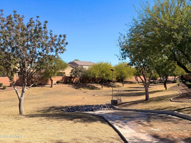 8867 W HOLLYWOOD Avenue, Peoria, AZ 85345