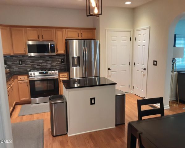 8600 Colville Court, Raleigh, NC 27617