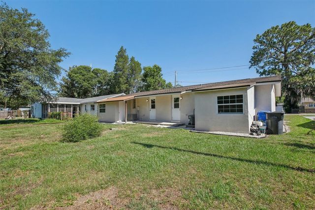 8703 NAVAJO AVENUE, Tampa, FL 33637