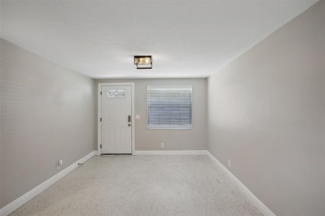 8703 NAVAJO AVENUE, Tampa, FL 33637