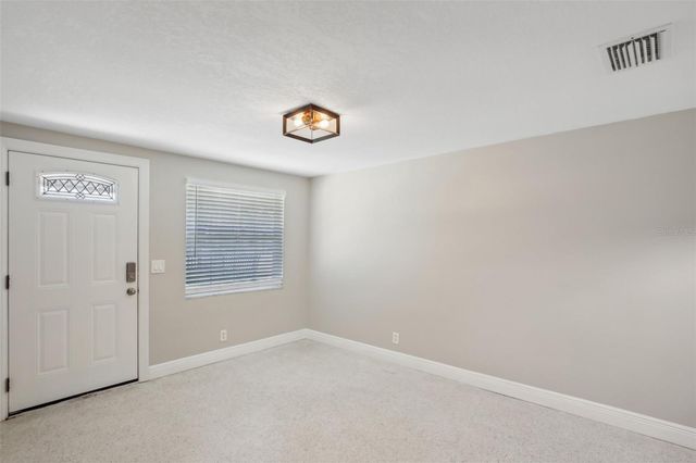 8703 NAVAJO AVENUE, Tampa, FL 33637
