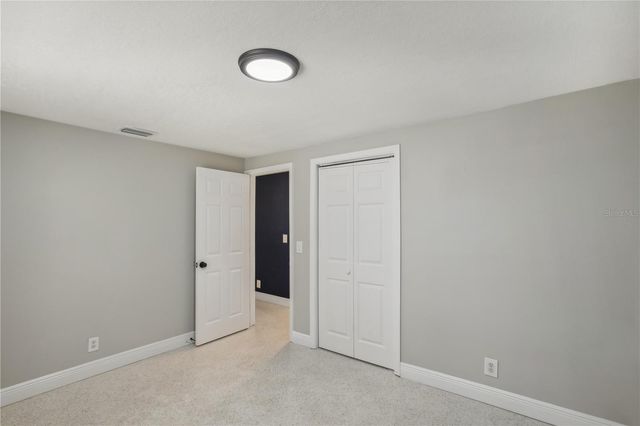 8703 NAVAJO AVENUE, Tampa, FL 33637