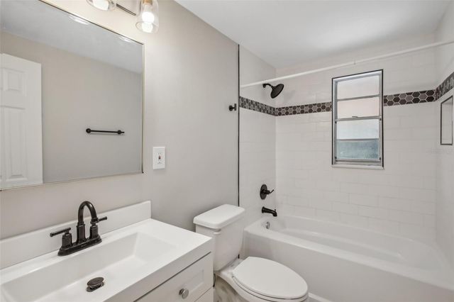 8703 NAVAJO AVENUE, Tampa, FL 33637