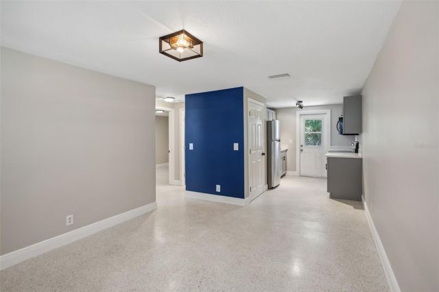 8703 NAVAJO AVENUE, Tampa, FL 33637