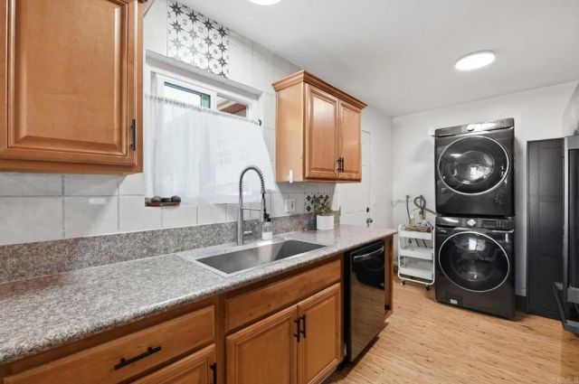 181 Magdalena Drive, Oceanside, CA 92057