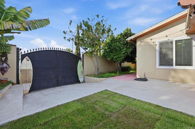 181 Magdalena Drive, Oceanside, CA 92057