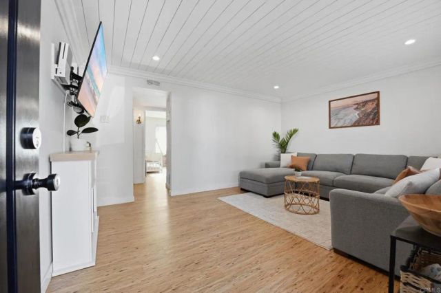 181 Magdalena Drive, Oceanside, CA 92057