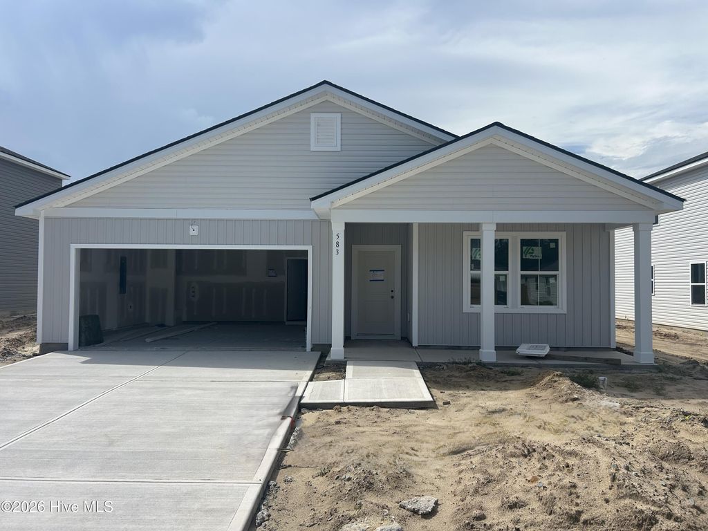 583 Coronado Avenue SE, Leland, NC 28451