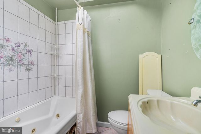 1032 BROOKWOOD LN, Glenolden, PA 19036