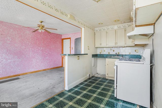 1032 BROOKWOOD LN, Glenolden, PA 19036