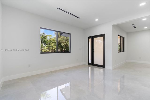 4800 SW 61st Ave, Davie, FL 33314