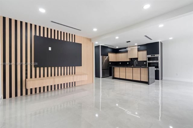 4800 SW 61st Ave, Davie, FL 33314