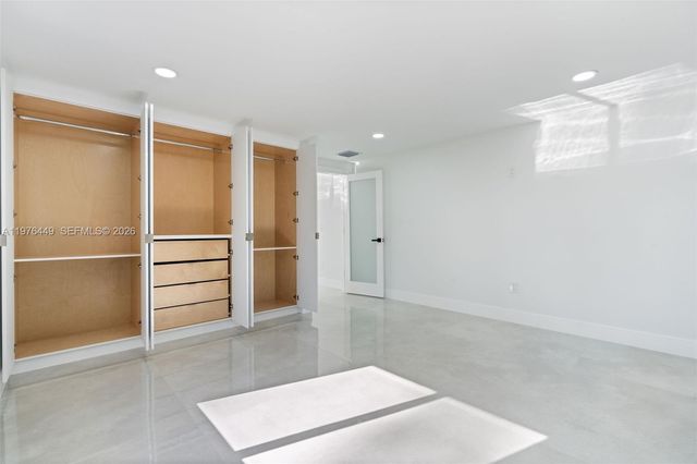 4800 SW 61st Ave, Davie, FL 33314